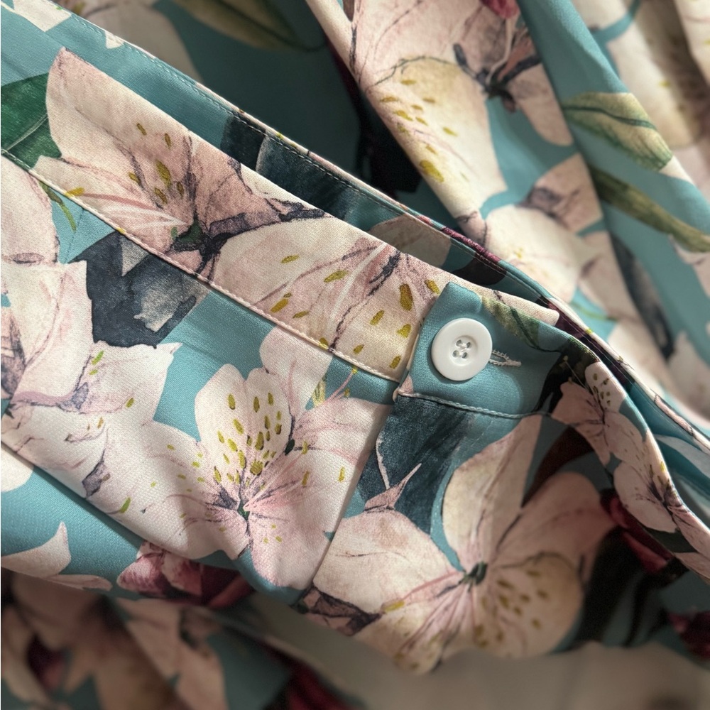 SHEIN Floral Blazer and pant suit with Teal and Pink Accents - Picture 4 of 8